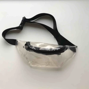  - Transparent magväska, supercute 😍🌿 köparen betalar en liten frakt eller möter upp i centrala Gbg 