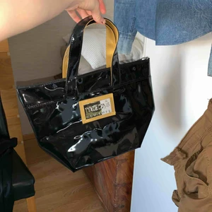  - Helt ny liten väska från second hand 💘 frakt ingår