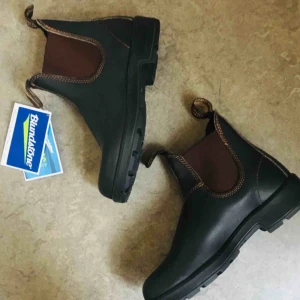  - Sköna kängor från Blundstone, helt oanvända. Mäts upp i Sthlm annars tillkommer frakt 🌸