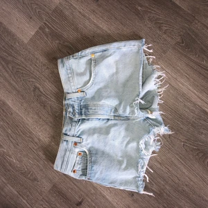Levis shorts - Levis shorts. Använda någon gång. Strl XS/S