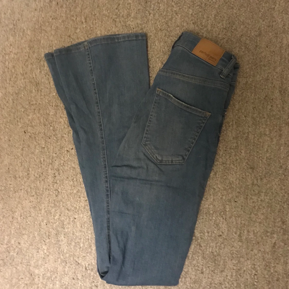 Jeans från ginatricot - 90