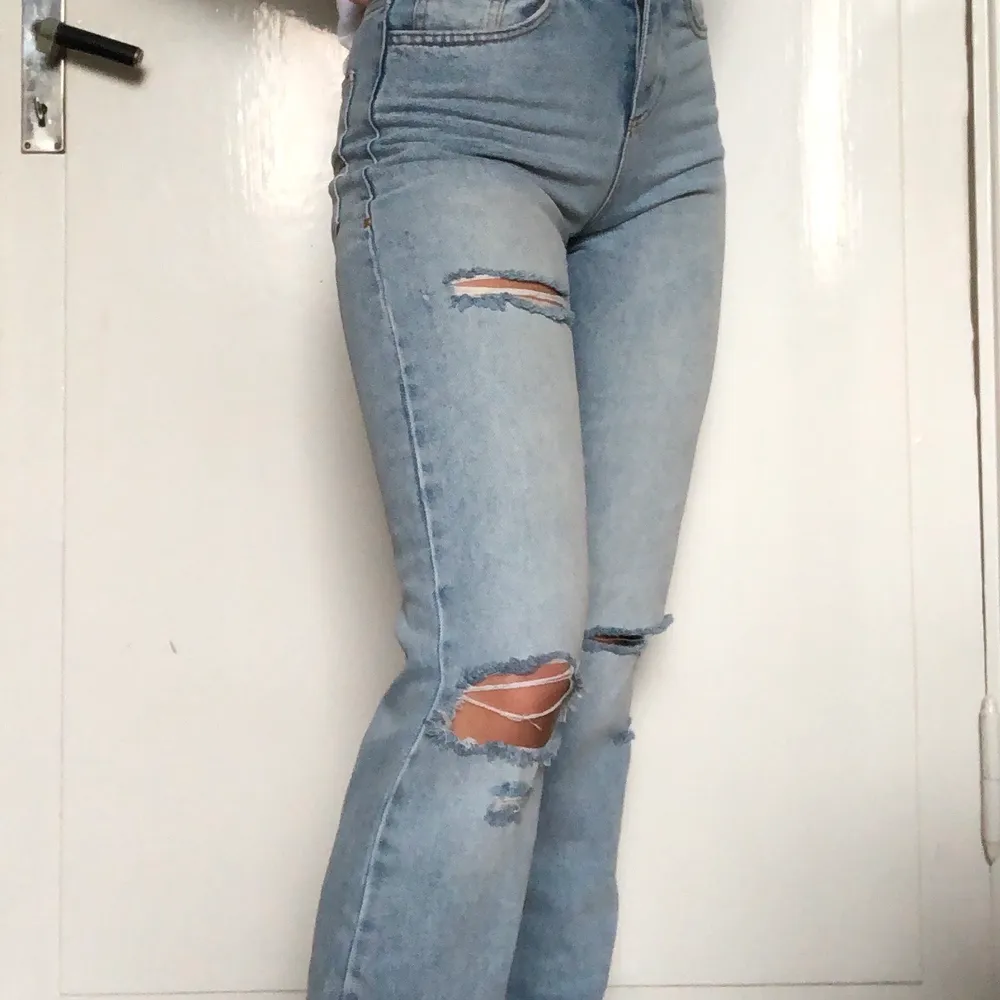 collusion jeans från asos, bara använda ca 2 gånger då de är lite för små för mig, 200kr + frakt. Jeans & Byxor.
