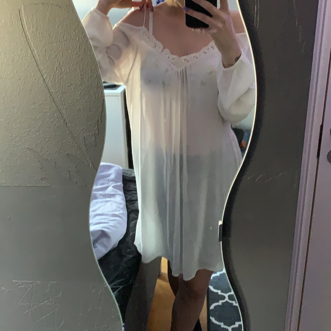 Vit genomskinlig klänning från Vero Moda - 91