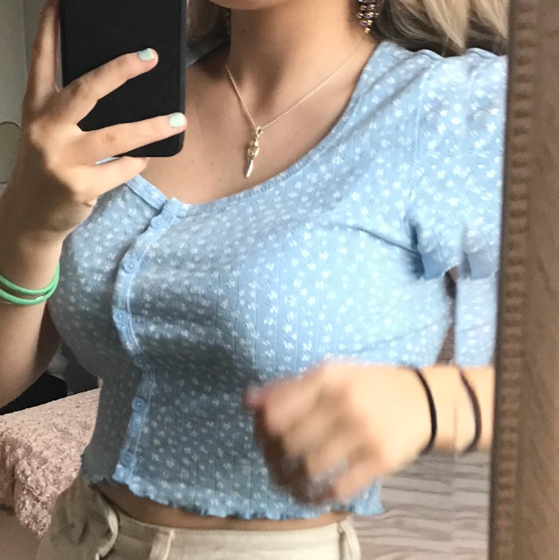 Blå gullig topp 100kr