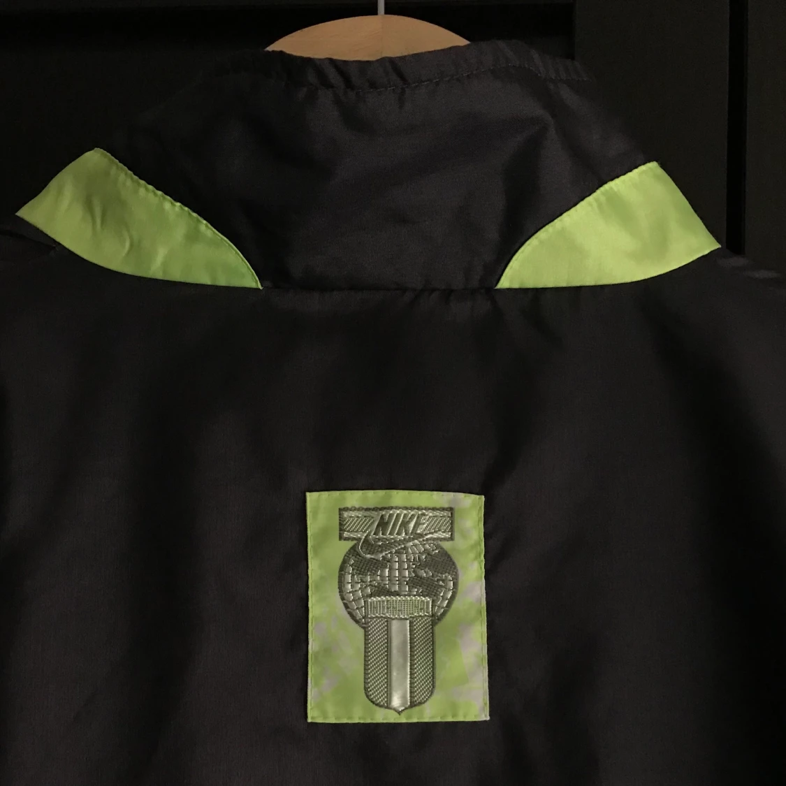 Nike 90’s Jacka M - 90