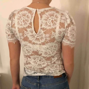  - Spetstshirt från ginatrikot