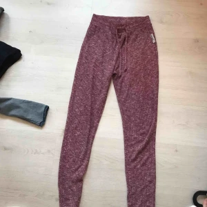  - Gymshark slounge leggings i storlek small. Fint skick. 
