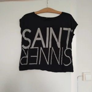  - Tshirt gina tricot strl s