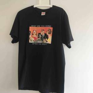 Supreme t-shirt inköpt från Supremes website sommaren 2017.  Så det är SS17 collektionen. 500 kr