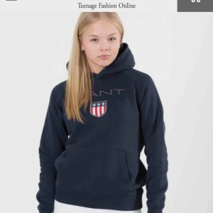  - Ny pris 800! Bra skick, bara att skriva för bilder på den!