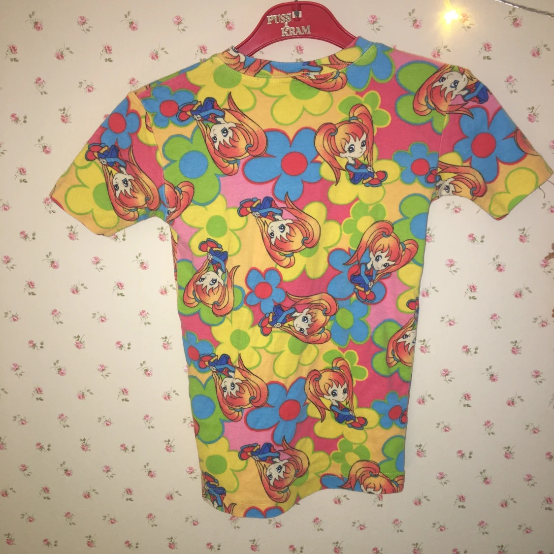 Färgglad t-shirt - 90