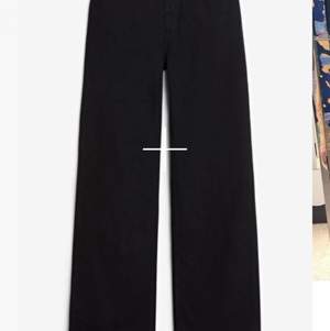 Wideleg Monki jeans, Yoko , highwaist, bra passform och bekväma. (Köparen står för frakt) nypris: 400kr