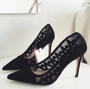 Mango heels! - Säljer mina sjukt fina och oanvända klackskor från Mango. Köparen står för frakten.