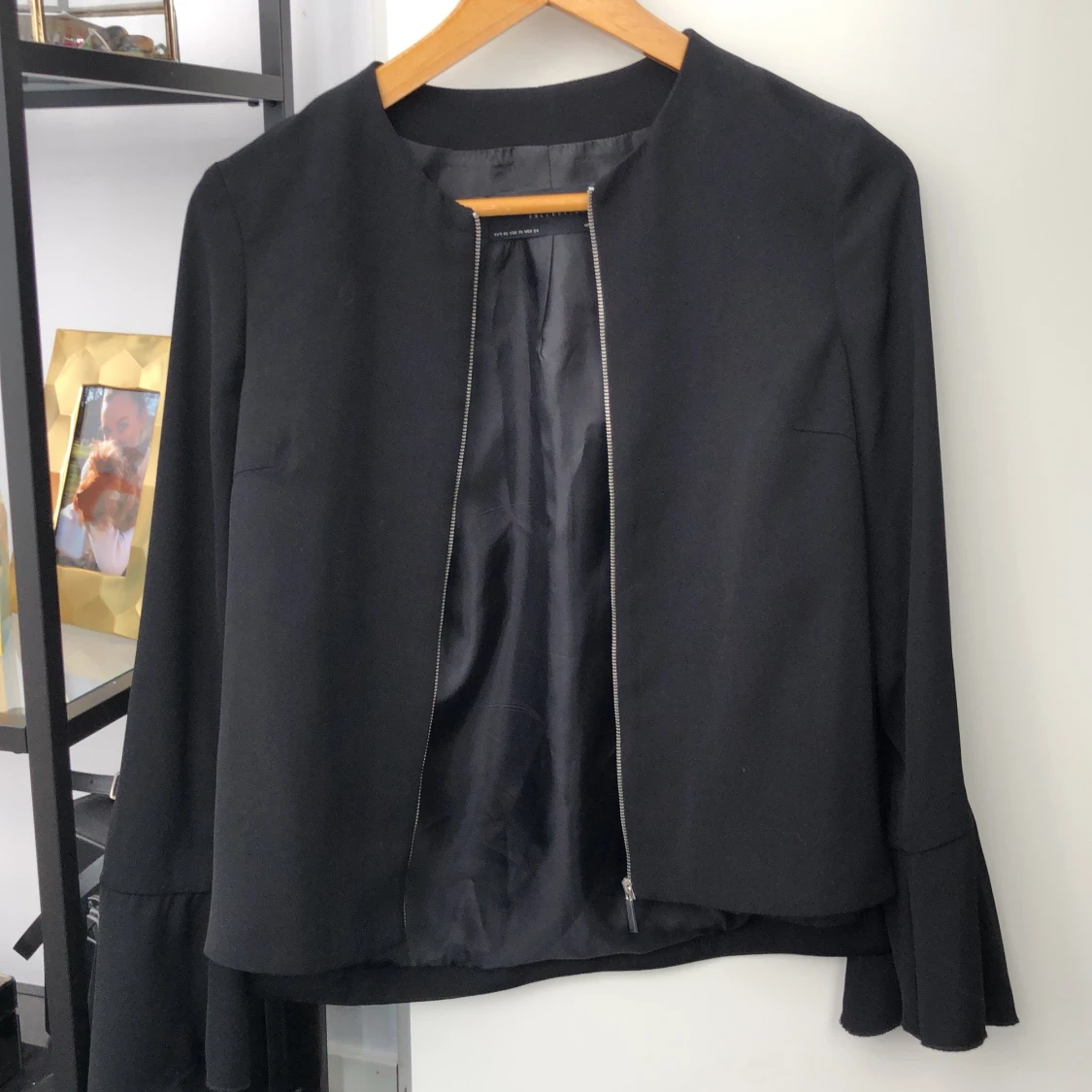 Kavaj med utsvängda armar - 91