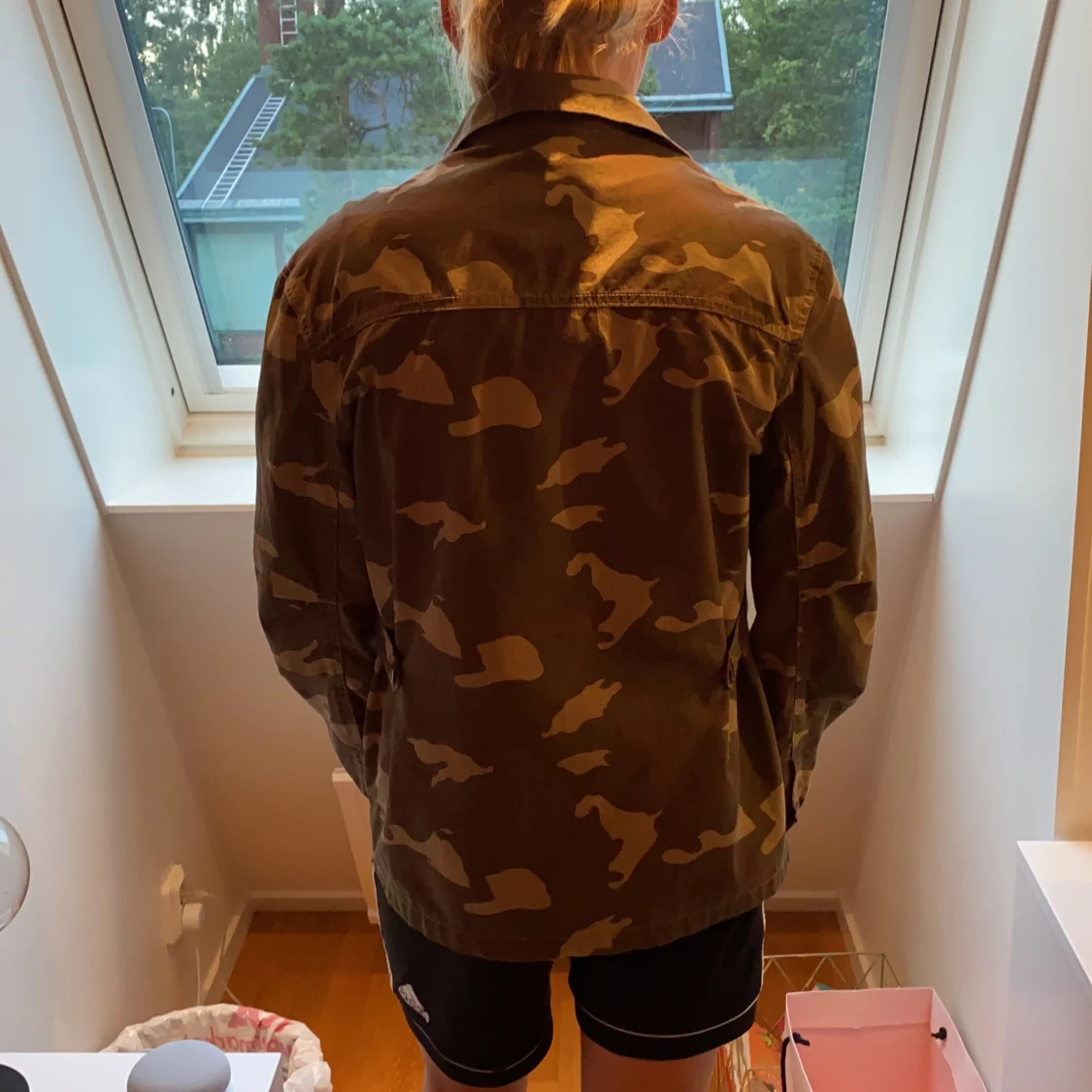 H&M militär jacka - 90