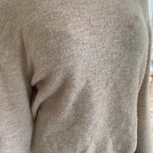 Tröja från hm  - Söt tröja som passar till alla årstider! Mjuk och gosig❤️