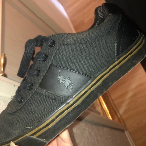 Polo skor - Jättefina polo skor st 43 herr, de är i nyskick 