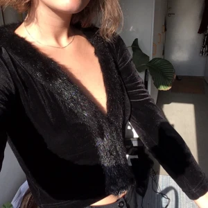  - Sexig topp! Helt originell, delvis hemsydd. Defektfri, frakt tillkommer om ej möte i Sthlm bestäms. 