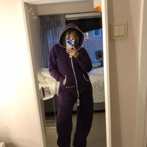  - Lila piece of norway. Väldigt bekväm och skön. 