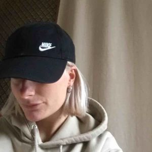  - Keps från Nike använd två gånger, bra passform. Frakt ingår 