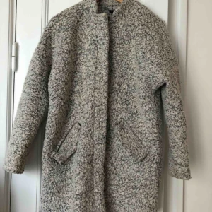  - Grå höstkappa från H&M 