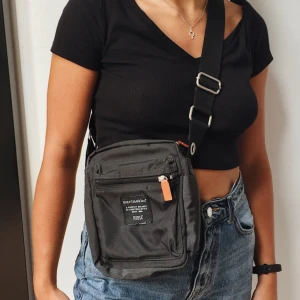  - Superball väska från Marimekko / SKICK: Som ny!! / Skriv gärna vid övriga frågor!