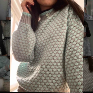  - Stickad tröja!! i mycket bra skicka, stl S