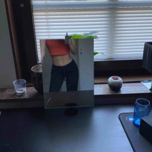  - Säljer nu mina otroligt sköna och riktigt snygga ”mjukisbyxor”. Använt som vanliga byxor. Lågmidjade och lite korta för mig men använt då ja tkr det varit jävligt snyggt. Frakt ingår ej!