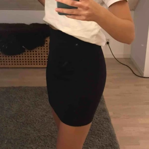  - Tajt kjol från lager 157! Fint skick☺️