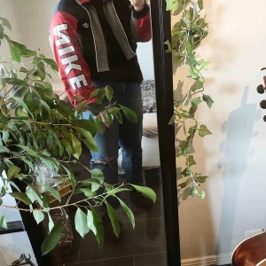  - As ball croppad Nike kofta Frakten ingår i priset🥳🥳🥳