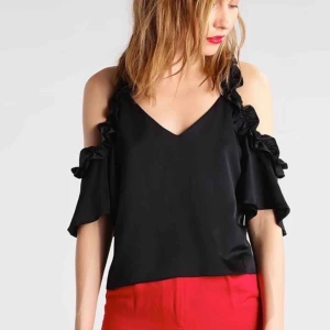  - Topp från topshop, köpt för 700kr. Helt ny! Fri frakt 