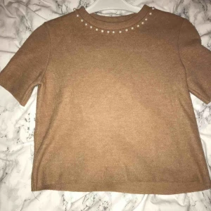  - Beige topp från Zara 🤎