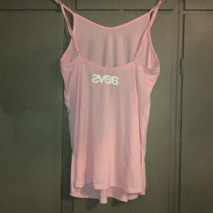 Strand klänning - Använd x antal gånger, storlek m super fin och lätt att ha på sig till stranden🎀