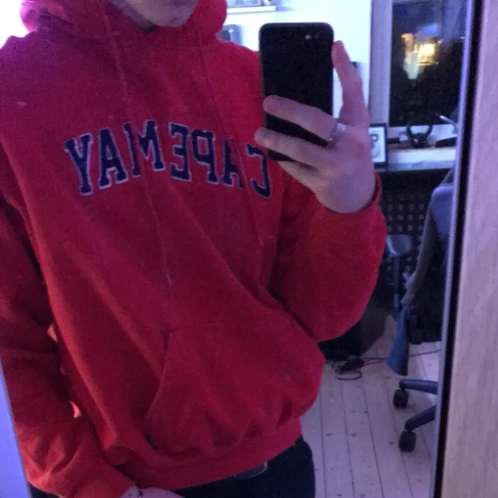 Vintage Hoodie från ett college i USA. Tröjor & Koftor.