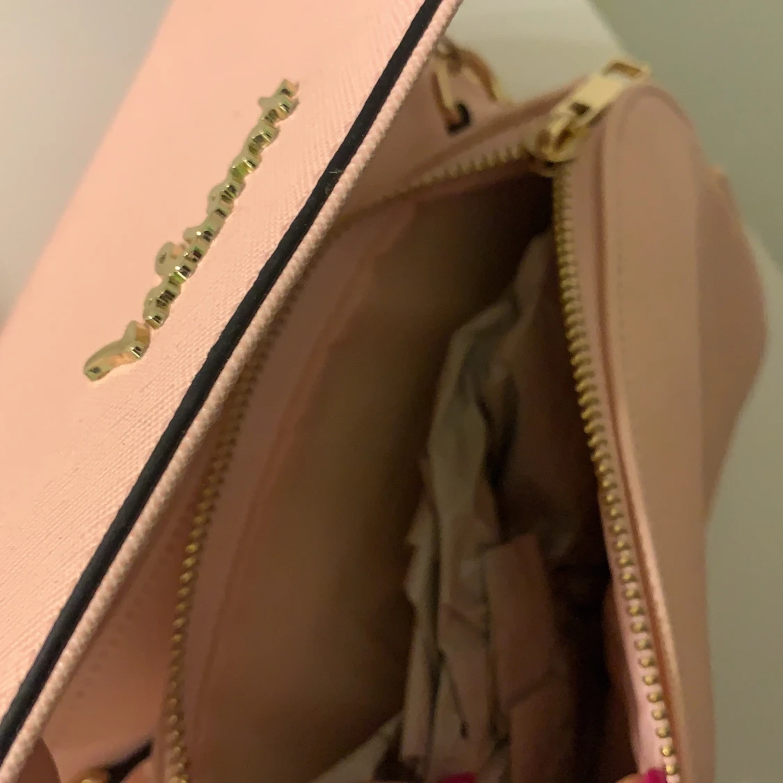 Pink axelväska  - 91