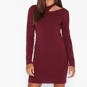 Söker liknande klänningar!! Vilken färg som helst, rimligt pris mellan 100-250