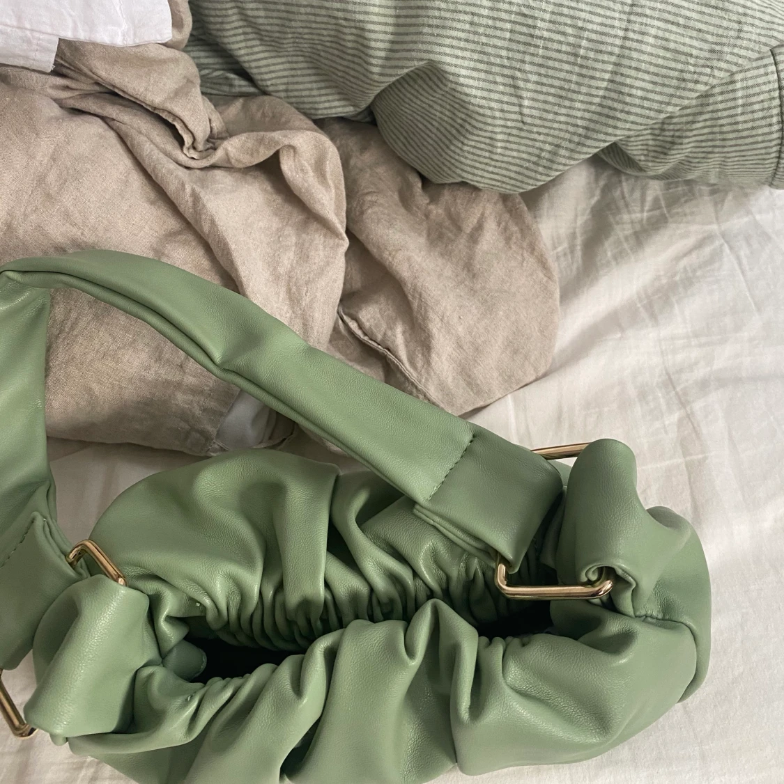 Modern grön väska - 91