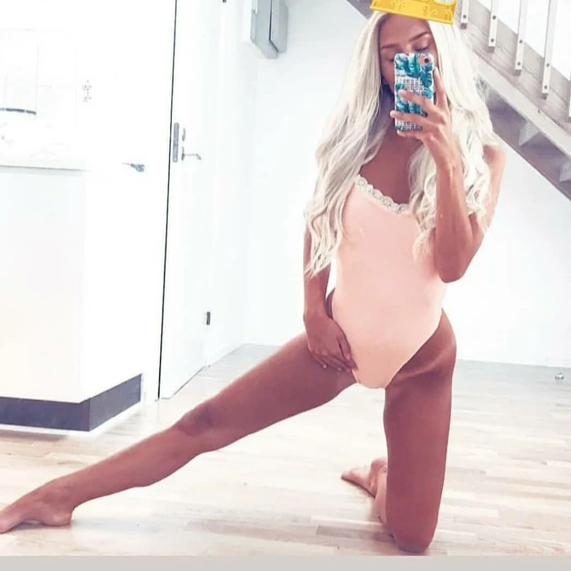 Rosa baddräkt med hög midja - 90