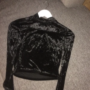 Gina - Jätte fin tröja med jätte fint matrial