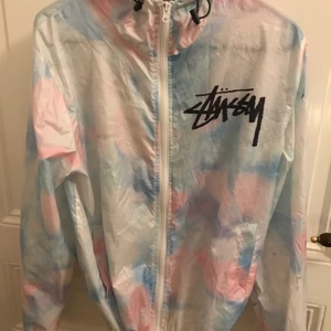 Stussy vindjacka - Storlek S passar XS