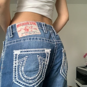 True religion  - True religion baggy blåa jeans storlek 34 men skulle säga att de är mindre. 500kr inklusive frakt