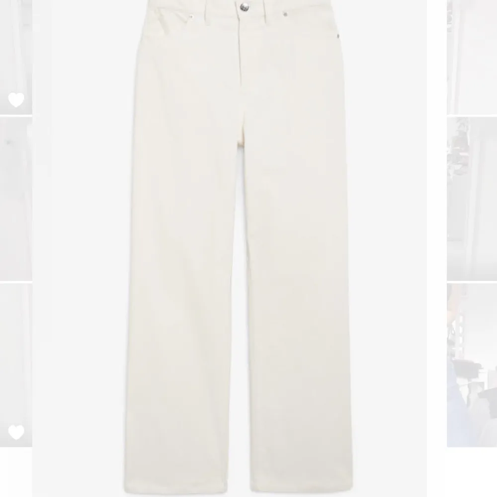 Säljer dessa fina vita/beiga manchesterbyxorna från Monki, strl 36, använda ett fåtal ggr så i väldigt fint skick, väldigt sköna, frakt på 63kr tillkommer 🐩. Jeans & Byxor.