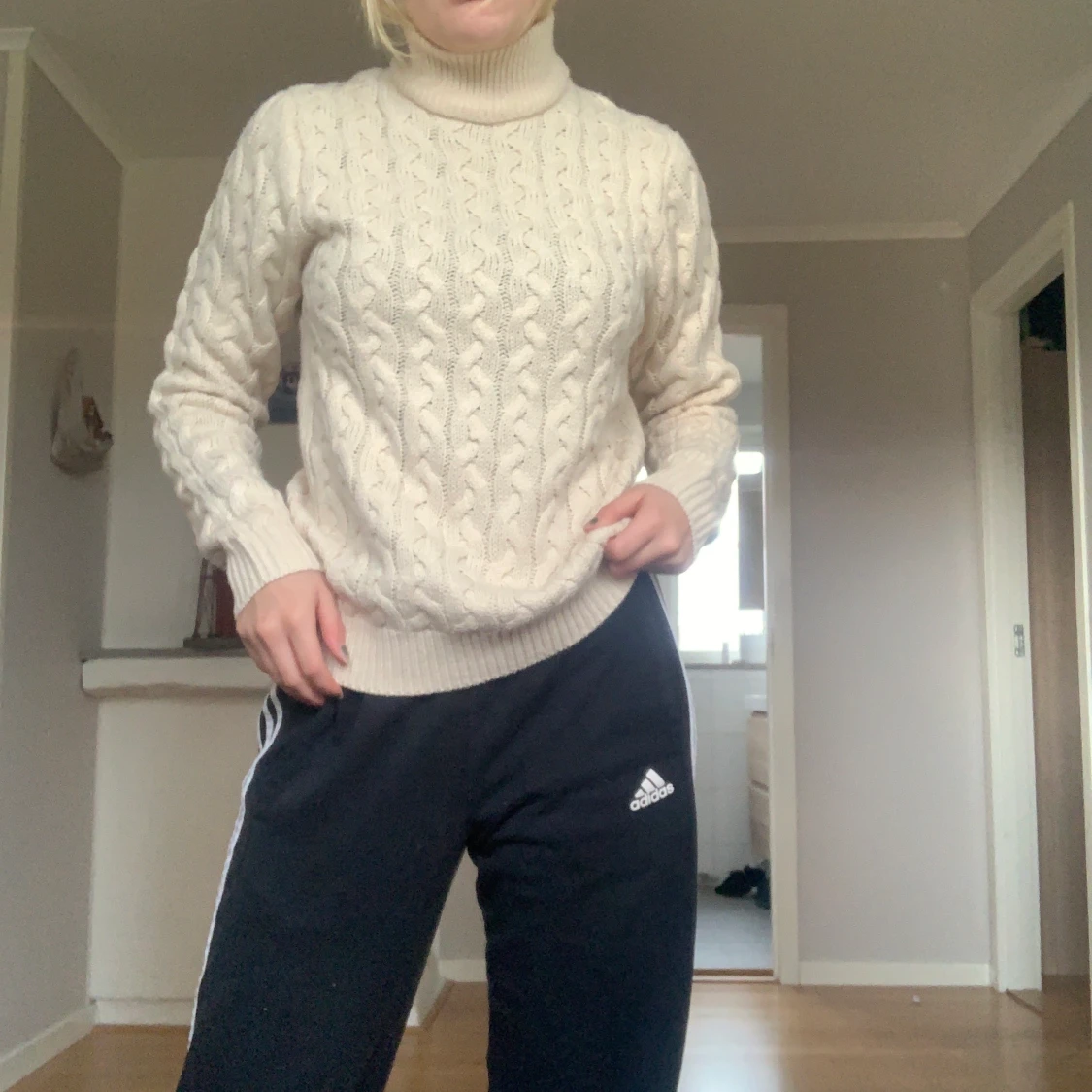 Kabelstickad tröja  - 91