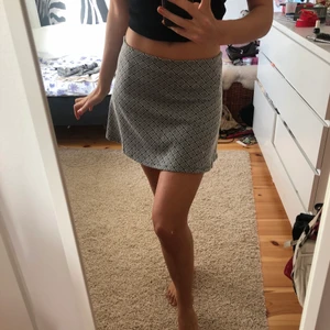 Kjol - Kjol från Esprit. Storlek XS, men passar många strl eftersom det är resår i midjan❤️