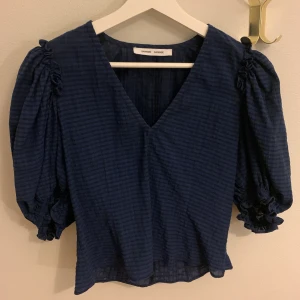 Superfin blus från samsoe samsoe strl S - Superfin blus från samsoe samsoe i strl S, i nyskick!