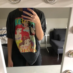 t-shirt från zara ✨✨ - asfin disney t-shirt från zara 💞💞💞 jätte oversized 