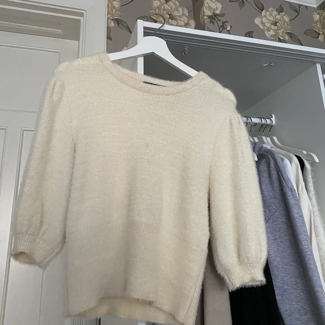 Stickad tröja med puffärmar Chiquelle - 90