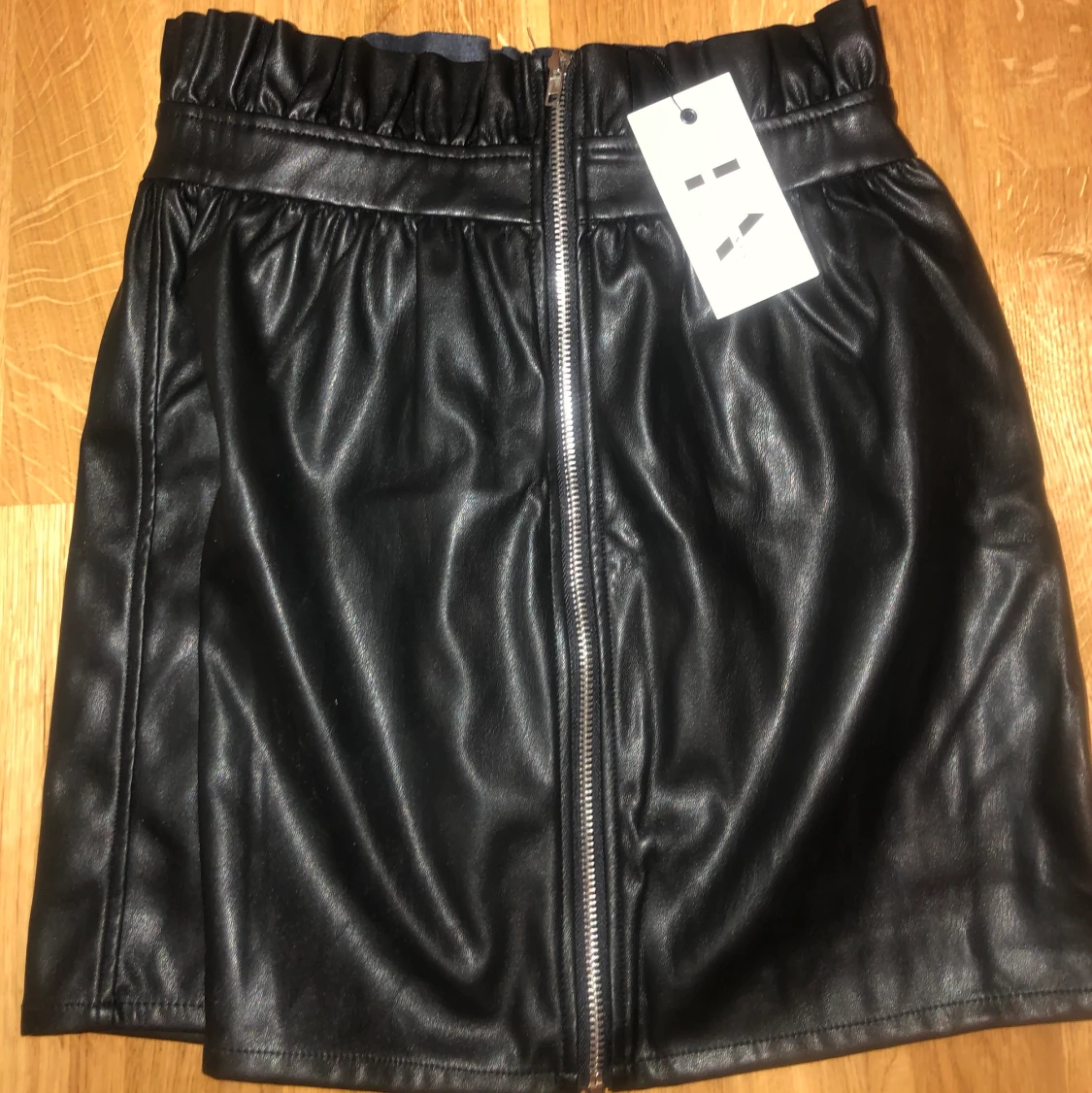 Läder kjol ifrån Linn Ahlborg