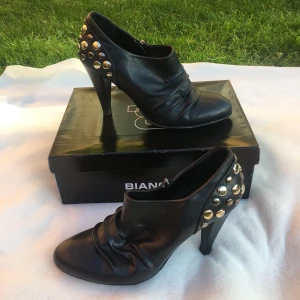 Klackaskor 🏴 - Klackaskor i fint skick 🏴