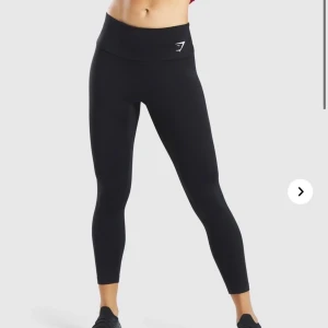 Gymshark leggings  - Använda fåtal gånger, därför säljer jag dem. Storlek S. Ord pris 350kr